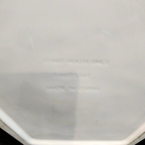 Vintage Ceramic Teapot Old Fashioned Ringer Washer Mom and Son, Rare - Picture 13 of 13